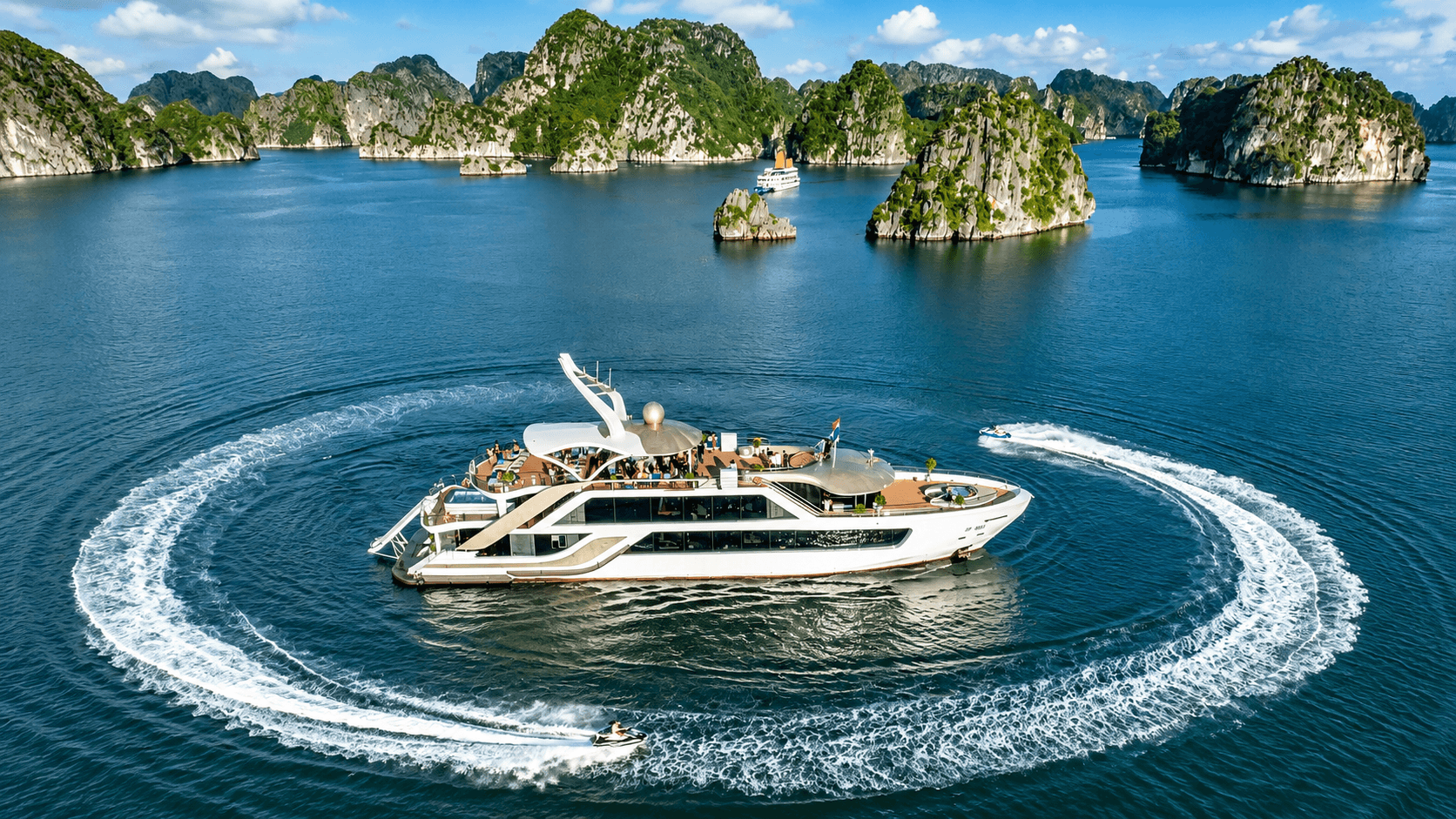Из Ханоя: Serenity Premium Cruise — Лан Ха, Катба и деревня Вьетхай